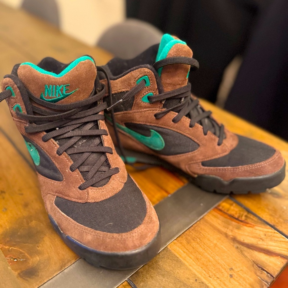 Nike Caldera ACG Hiking Boots